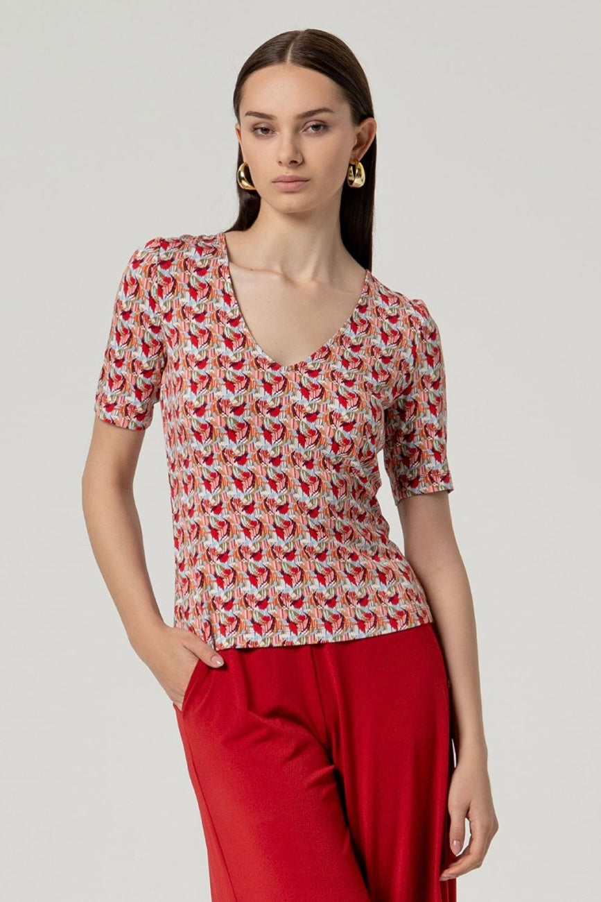 Surkana Hivi V-Neck T-Shirt