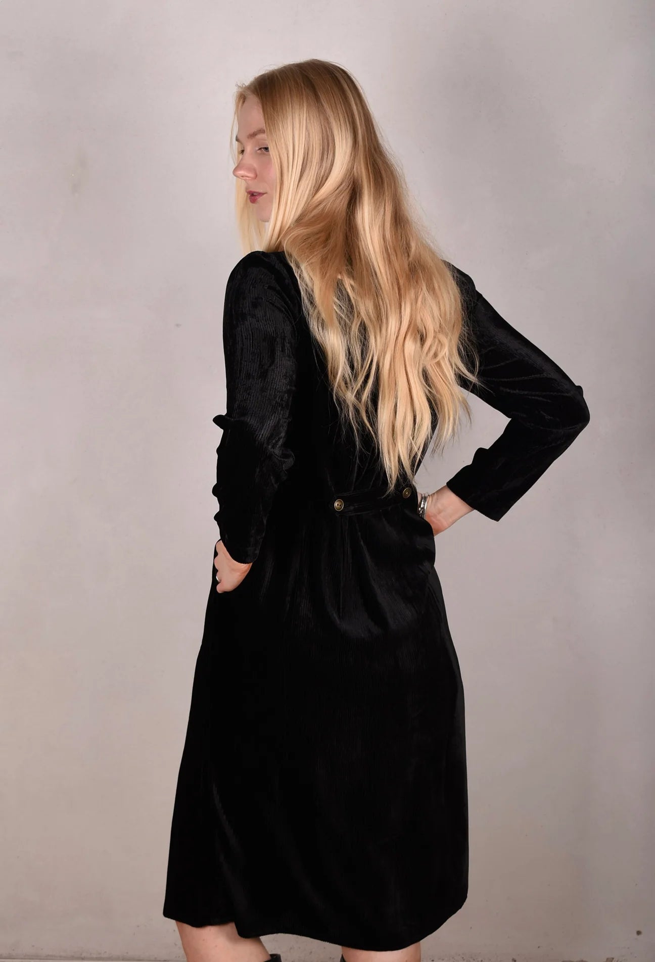Tone Barker Hen-stretch Dress