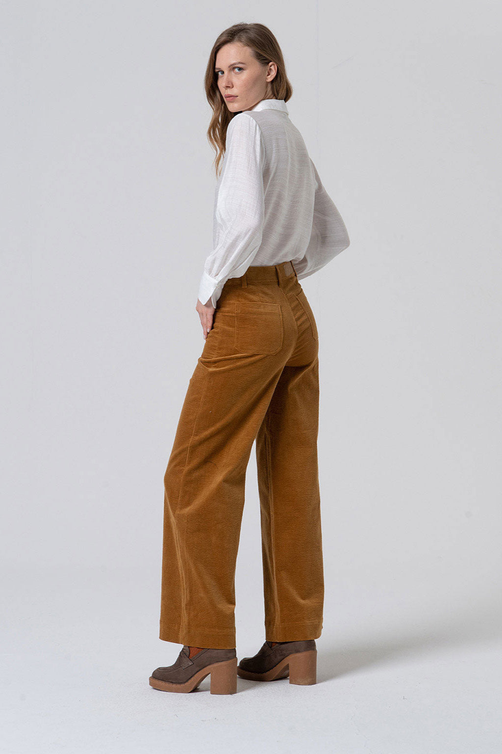 Surkana Liyu Flared Pants Corduroy