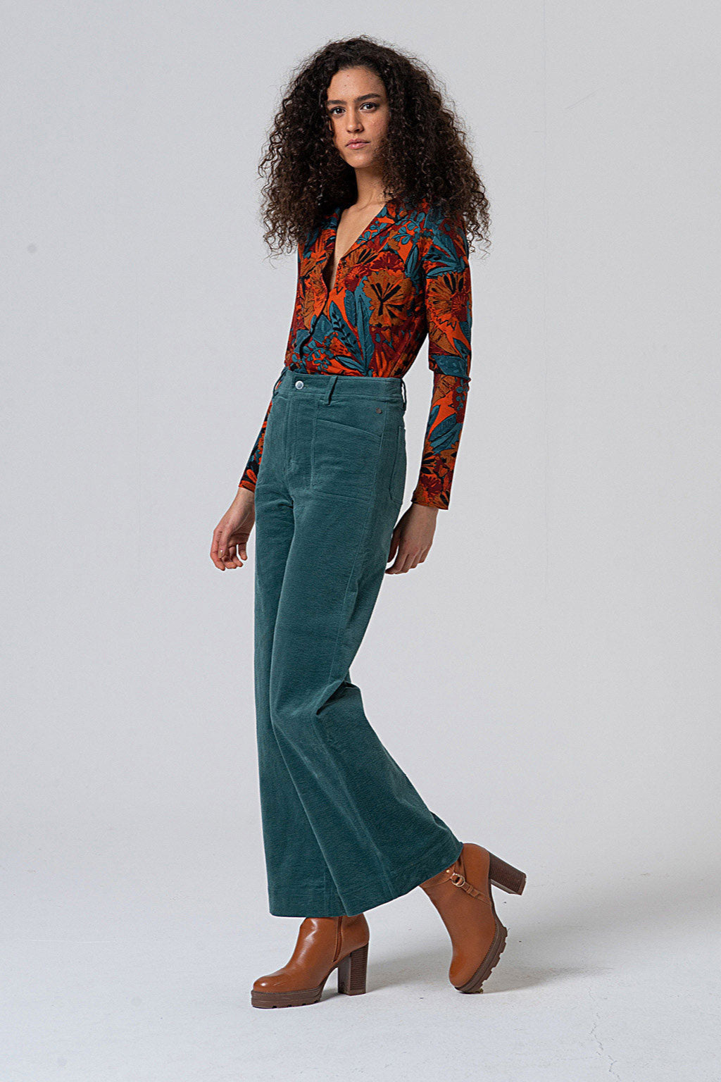 Surkana Liyu Flared Pants Corduroy