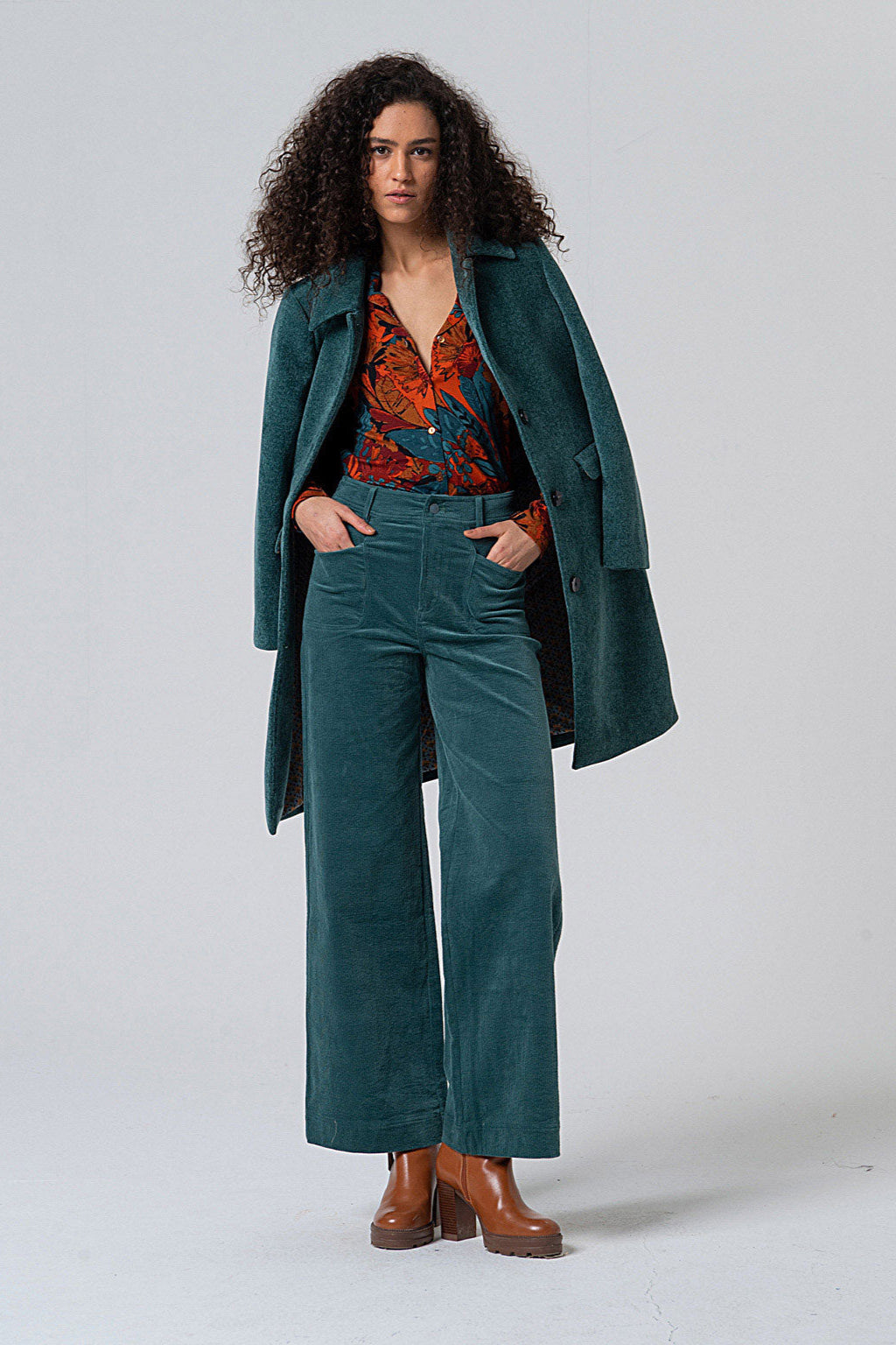 Surkana Liyu Flared Pants Corduroy