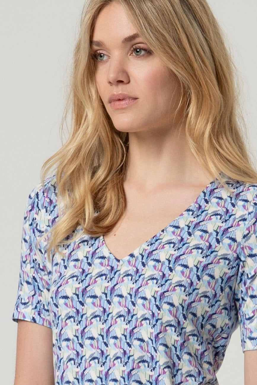 Surkana Hivi V-Neck T-Shirt