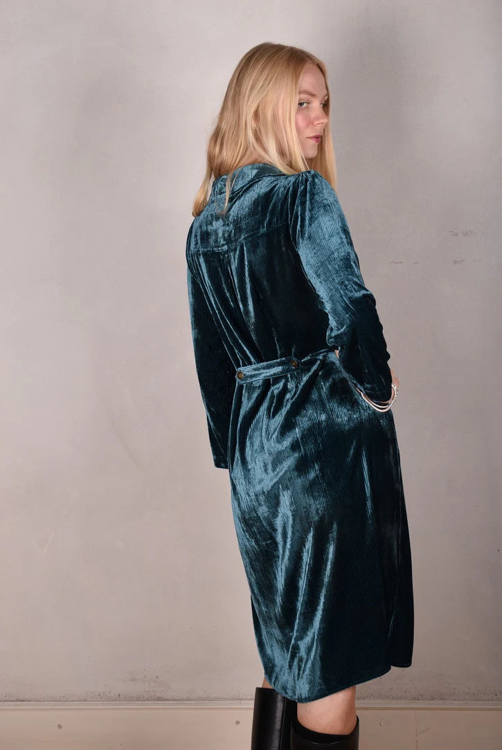Tone Barker Hen-stretch Dress