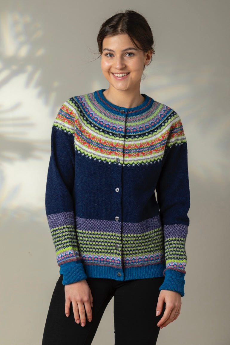 Eribé Alpine Cardigan Aurora #farve_aurora