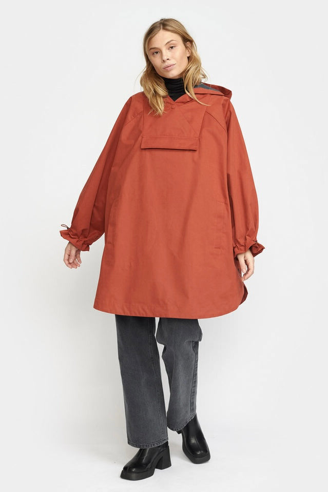 Selfhood Poncho #farve_rust