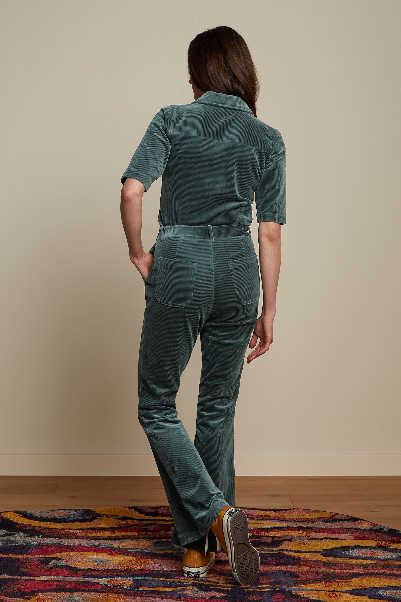 King Louie Garbo Flare Jumpsuit Corduroy #farve_sycamore-green
