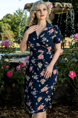 Seamstress of Bloomsbury Peggy Wrap Kjole #farve_navy-mayflower