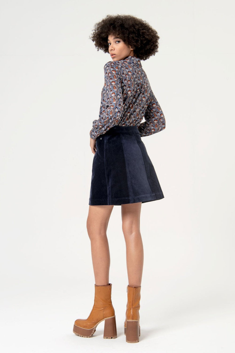 Surkana Nepa Short Skirt Corduroy #farve_navy