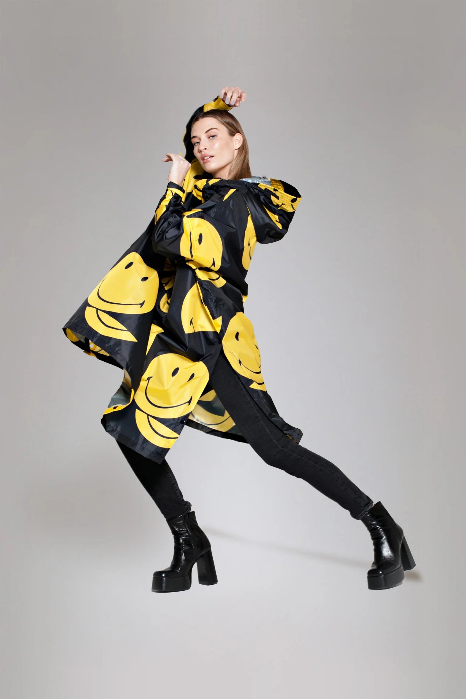 Rainkiss x Smiley Rain Poncho - All Smiles