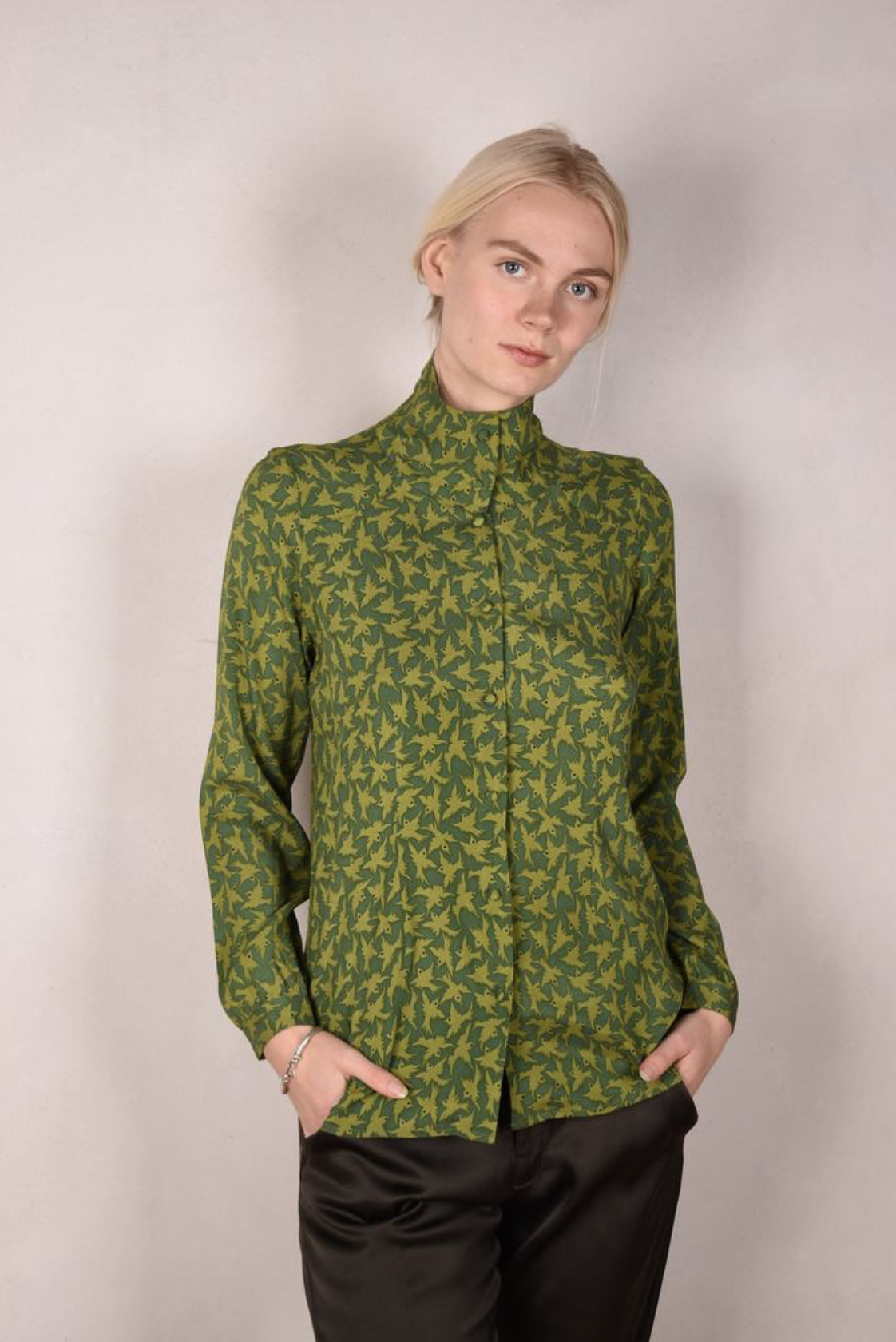 Tone Barker Alexa Shirt Bird Green-Tone Barker-Sophies.dk