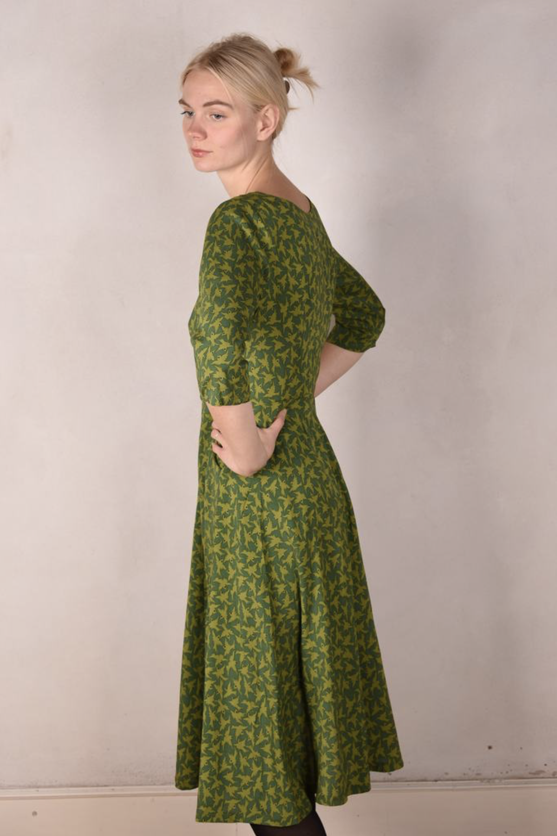 Tone Barker Jane Dress Bird Green-Tone Barker-Sophies.dk