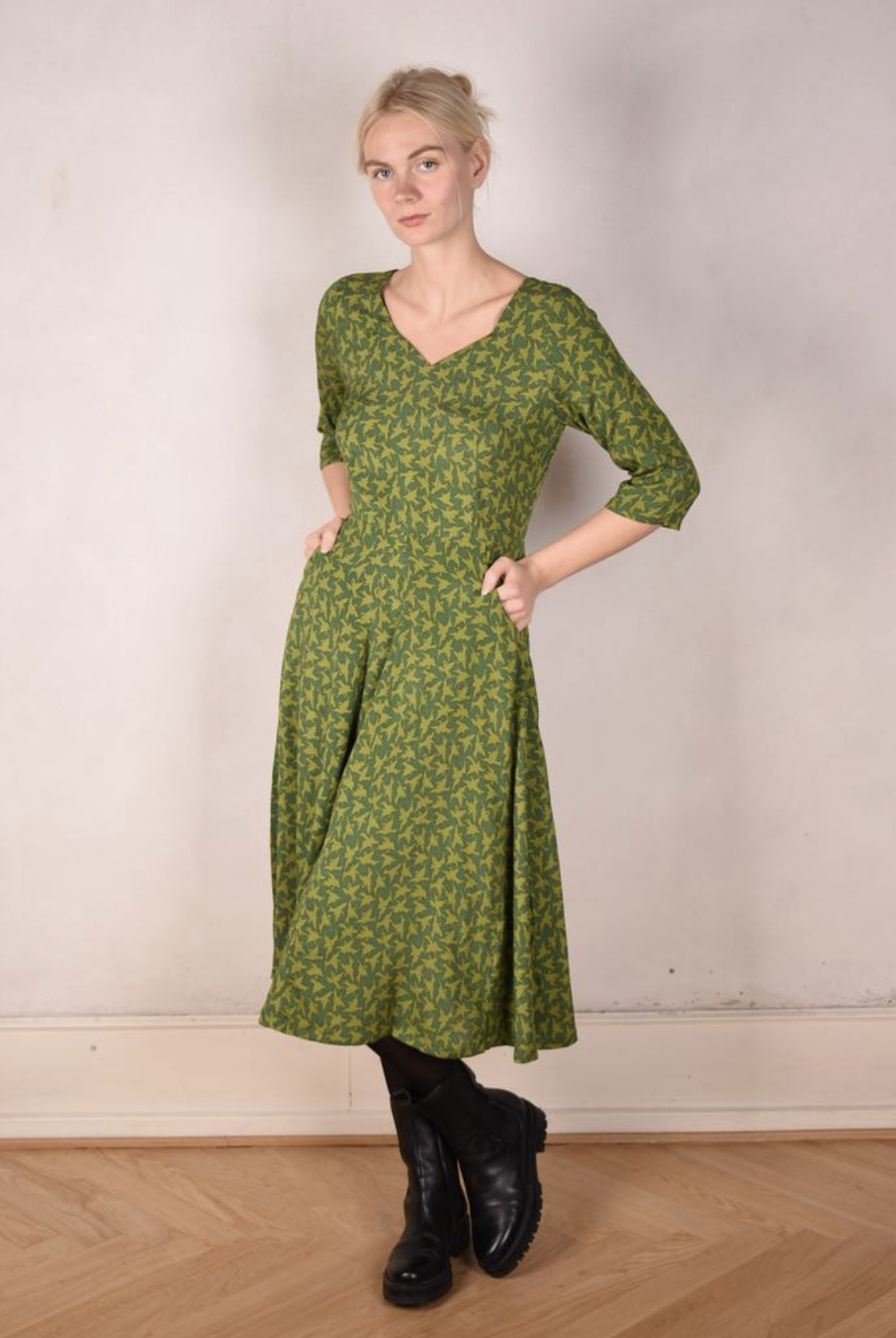 Tone Barker Jane Dress Bird Green-Tone Barker-Sophies.dk
